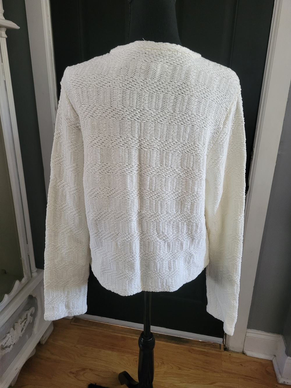 Ann Taylor White Textured Button-Front Cardigan - Picture 3 of 4